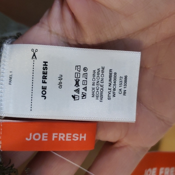 2/$20 or 3/$29 - Olive green/white Shawl or Scarf - Picture 5 of 6